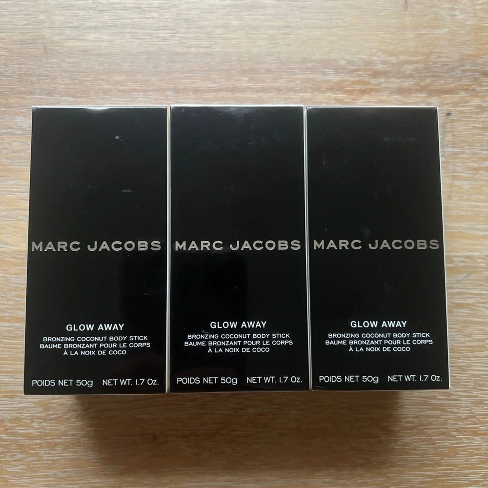 MARC JACOBS GLOW AWAY BRONZING COCONUT BODY STICK